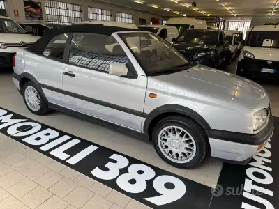 Usata VW Golf Cabriolet 75 CV (55 kW) 1994 Grigio Cabrio