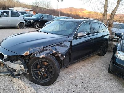 Usata BMW 318 150 CV (110 kW) 2016 Grigio Station wagon