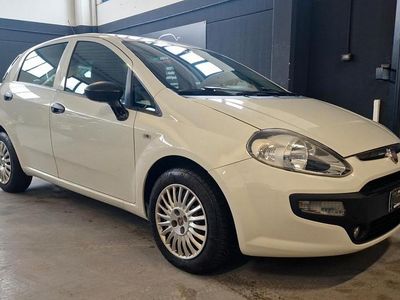 Usata Fiat Punto Evo Dynamic 75 CV (55 kW) 2011 Bianco Utilitaria