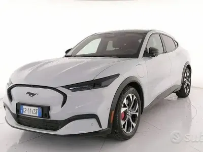 Usata Ford Mustang Premium 169 CV (124 kW) 2023 Bianco SUV