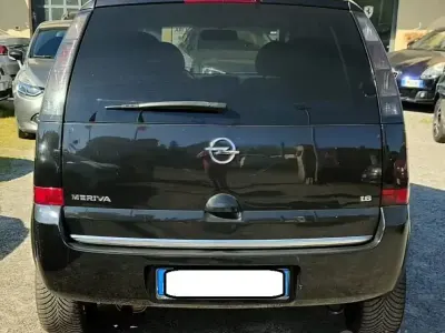 Usata Opel Meriva Cosmo 105 CV (77 kW) 2007 Nero Monovolume