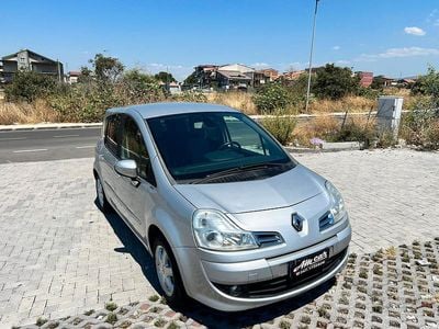 Usata Renault Modus Dynamique 90 CV (66 kW) 2008 Grigio Monovolume
