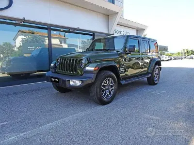 Usata Jeep Wrangler Unlimited Sahara 381 CV (280 kW) 2023 Verde SUV
