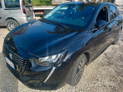 Usata Peugeot 208 Allure 100 CV (73 kW) 2021 Nero Utilitaria