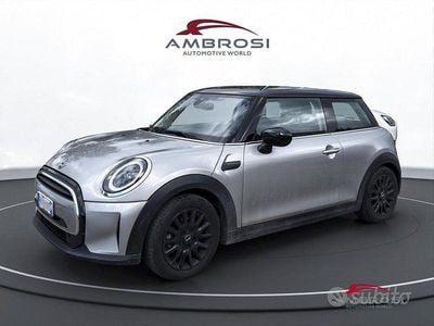 Usata Mini Cooper Essential 136 CV (100 kW) 2023 Grigio Utilitaria