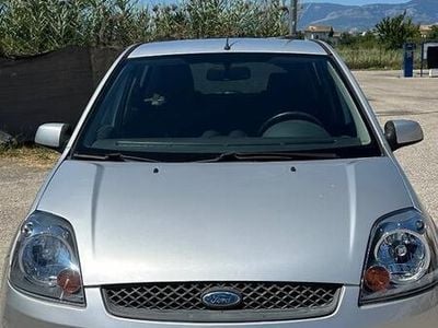 Usata Ford Fiesta 68 CV (50 kW) 2008 Grigio Utilitaria