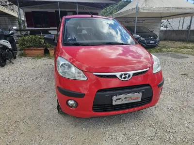 Usado Hyundai i10 Style 65 CV (47 kW) 2009 Rojo Utilitario