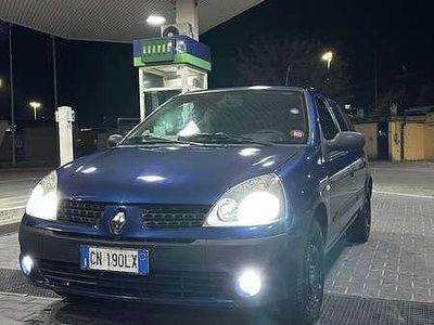 Usata Renault Clio II 75 CV (55 kW) 2005 Berlina
