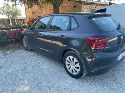 Usata VW Polo Trendline 90 CV (66 kW) 2019 Grigio Utilitaria