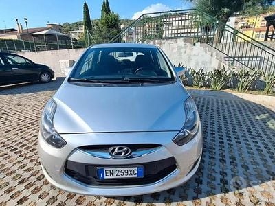 Usata Hyundai ix20 Comfort 90 CV (66 kW) 2012 Grigio Utilitaria