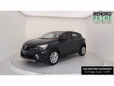 Usata Renault Captur Equilibre 143 CV (105 kW) 2023 Blu marino SUV