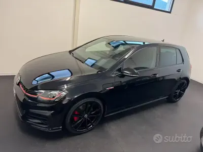 Usata VW Golf VII GTI 230 CV (169 kW) 2020 Nero Berlina