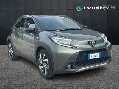 Usata Toyota Aygo X Lounge 72 CV (52 kW) 2023 Verde  tetto nero SUV