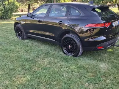 Usata Jaguar F-Pace 180 CV (132 kW) 2017 Nero SUV