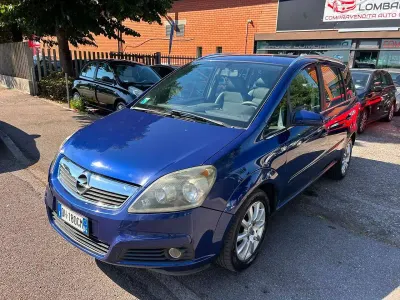 Usata Opel Zafira Club 94 CV (69 kW) 2007 Blu/azzurro Monovolume