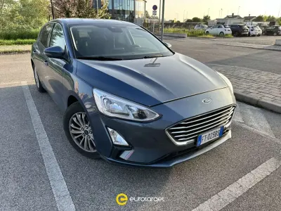 Käytetty Ford Focus Business Edition 125 HP (91 kW) 2018 Sininen Sedan
