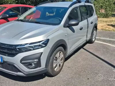 Usata Dacia Jogger 101 CV (74 kW) 2022 Grigio Monovolume