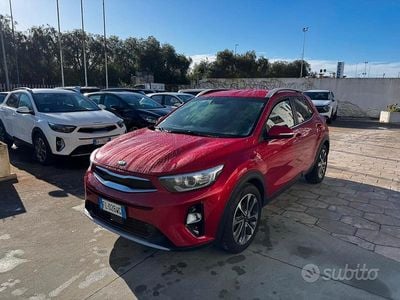 Rosso Usata 2017 Kia Stonic GT-Line SUV | 12.000 € (Cara)