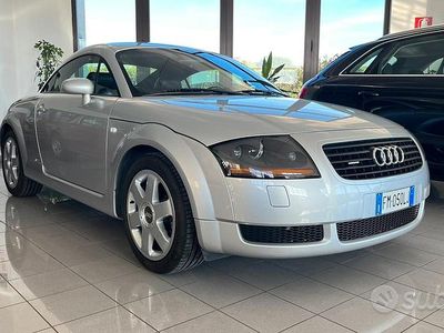 Usata Audi TT 225 CV (165 kW) 2001 Grigio Coupé