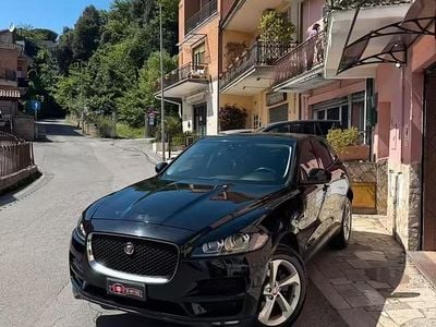Usata Jaguar F-Pace Portfolio 180 CV (132 kW) 2018 Nero SUV