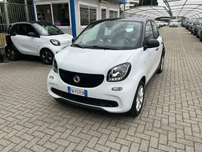Usata Smart ForFour Electric Drive 60 kW (82 CV) 2019 Bianco Berlina