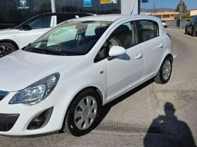Usata Opel Corsa 86 CV (63 kW) 2012 Bianco Utilitaria