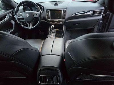 Usata Maserati Levante 250 CV (183 kW) 2017 Grigio SUV