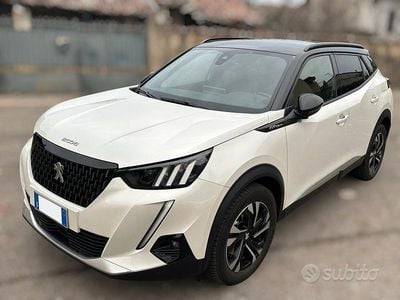 Usata Peugeot 2008 GT-line 131 CV (96 kW) 2020 Bianco SUV