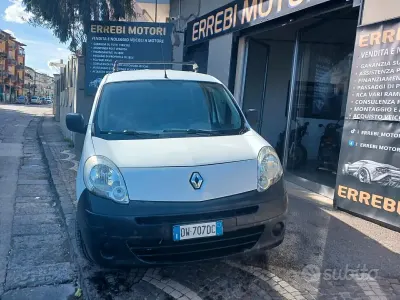 Usata Renault Kangoo Dynamique 105 CV (77 kW) 2010 Bianco Berlina