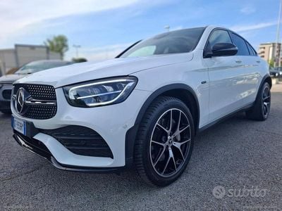 Usata Mercedes GLC300e 194 CV (142 kW) 2021 Bianco Coupé