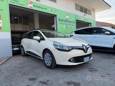 Beige Usata 2015 Renault Clio GrandTour Station wagon | 2900 € (Super prezzo)