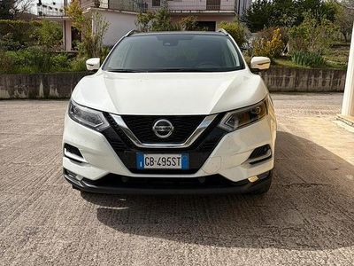 Usata Nissan Qashqai N-Connecta 115 CV (84 kW) 2020 Bianco SUV