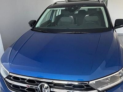 Usata VW T-Roc R-line 116 CV (85 kW) 2023 Blu SUV