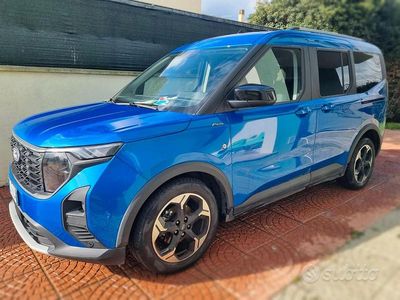 Usata Ford Tourneo Courier 125 CV (91 kW) 2024 Blu Monovolume