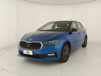 Usata Skoda Fabia Style 80 CV (58 kW) 2023 Blu race metallizzato nero tulipano perl Utilitaria