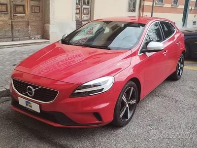 Brugt Volvo V40 R-Design 120 HK (88 kW) 2017 Rød Sedan