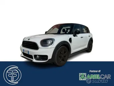 Begagnad Mini Cooper D Countryman Business 150 HK (110 kW) 2018 Vit SUV
