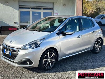 Grigio Usata 2017 Peugeot 208 Allure Utilitaria | 9999 € (Buon prezzo)