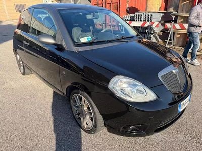 Usata Lancia Ypsilon 95 CV (69 kW) 2008 Nero Utilitaria
