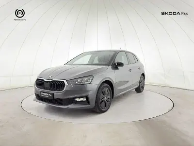 Usata Skoda Fabia 95 CV (69 kW) 2025 Grigio tetto nero Utilitaria