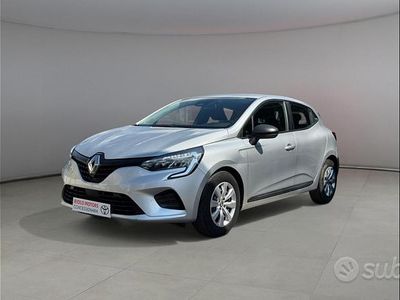 Usata Renault Clio V Life 90 CV (66 kW) 2022 Grigio Berlina