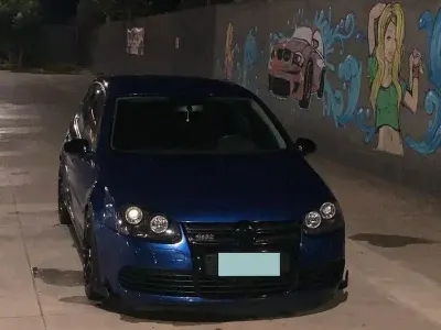 Usata VW Golf IV 140 CV (102 kW) 2004 Blu Berlina