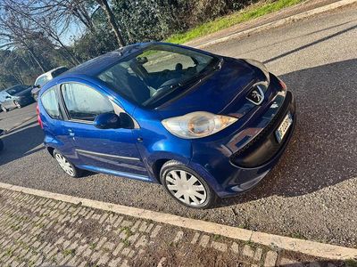 Usata Peugeot 107 68 CV (50 kW) 2007 Blu/azzurro Utilitaria