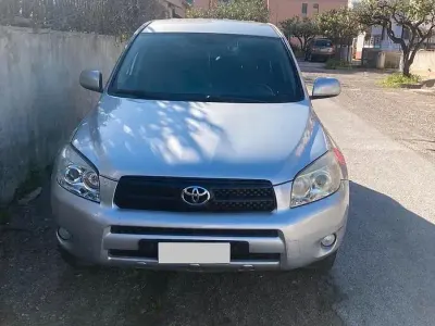 Usata Toyota RAV4 136 CV (100 kW) 2009 Grigio SUV