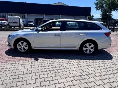Usata Skoda Octavia Executive 150 CV (110 kW) 2023 Argento Station wagon
