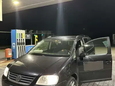 Usata VW Touran Highline 105 CV (77 kW) 2005 Monovolume