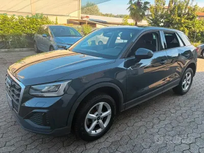 Usata Audi Q2 Business 116 CV (85 kW) 2023 Grigio SUV