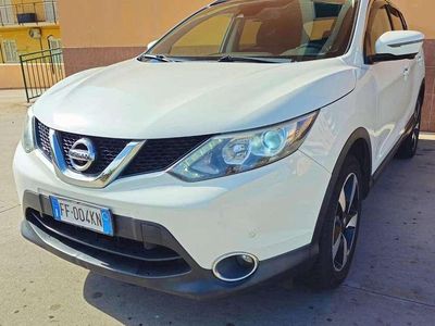 Usata Nissan Qashqai N-Connecta 110 CV (80 kW) 2016 Bianco SUV