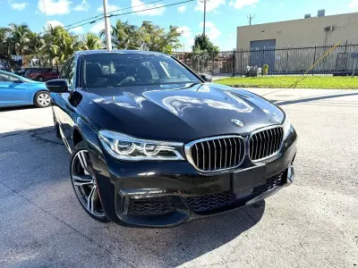 Usata BMW 750L M Sport 449 CV (330 kW) 2019 Nero Berlina