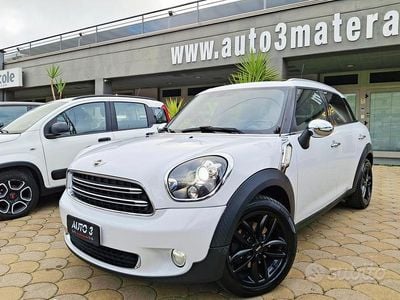Usata Mini Park Lane Countryman 112 CV (82 kW) 2015 Bianco SUV